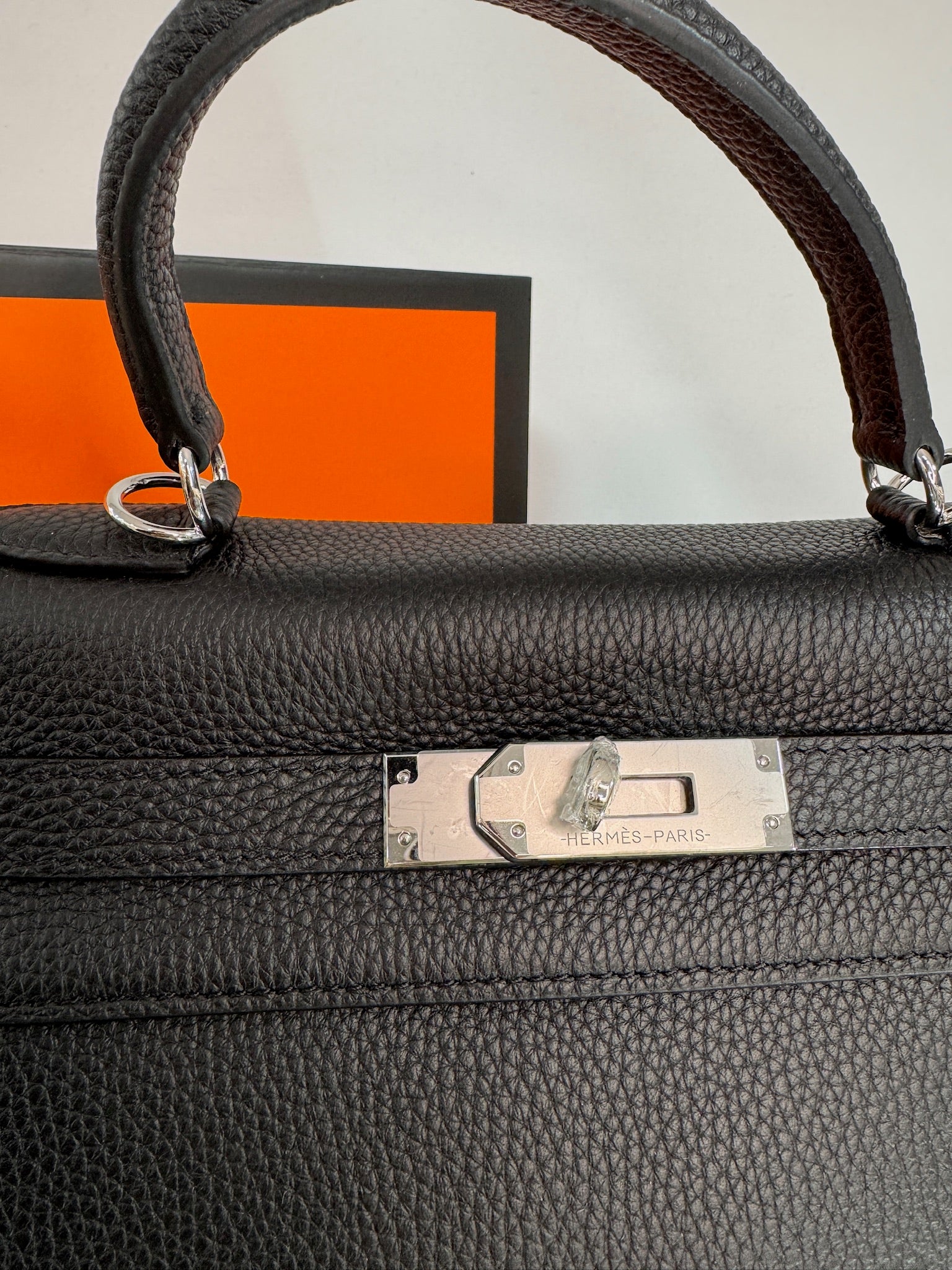 Hermès Kelly Bag – Epsom Leather Noir