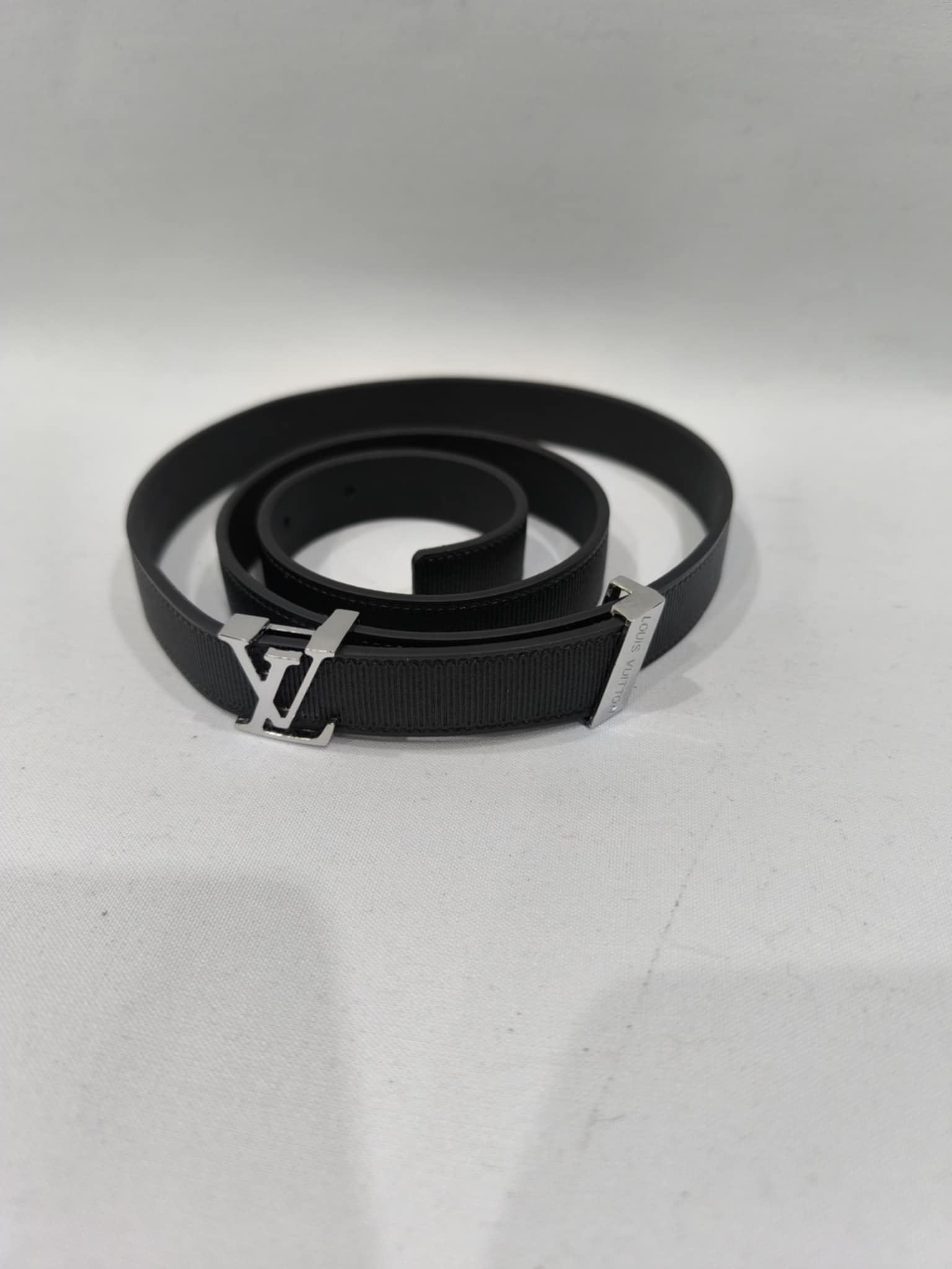ΔΕΡΜΑΤΙΝΗ ΖΩΝΗ LV SILVER