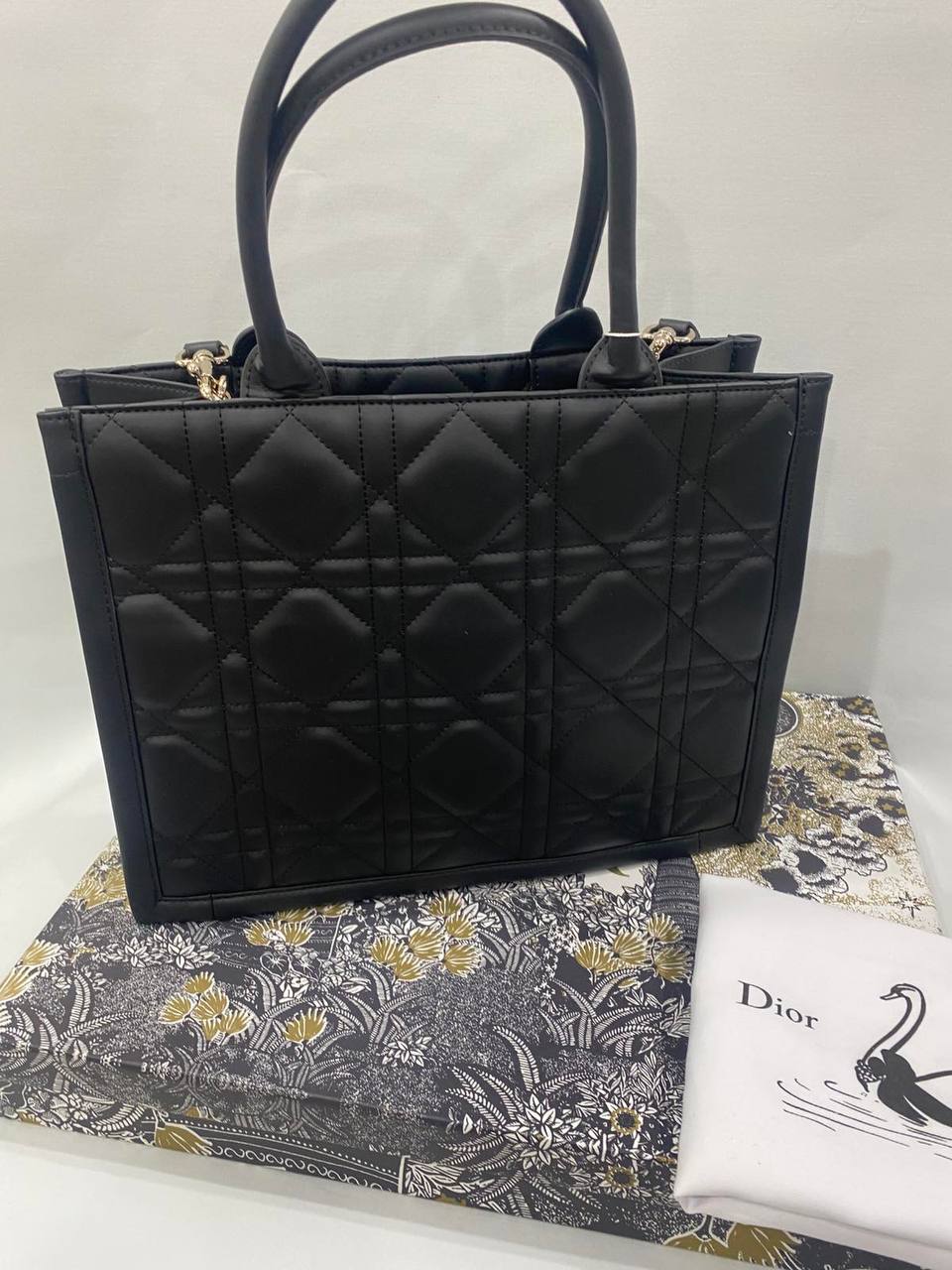 DIOR MED BOOK TOTE LADY LEATHER BAG