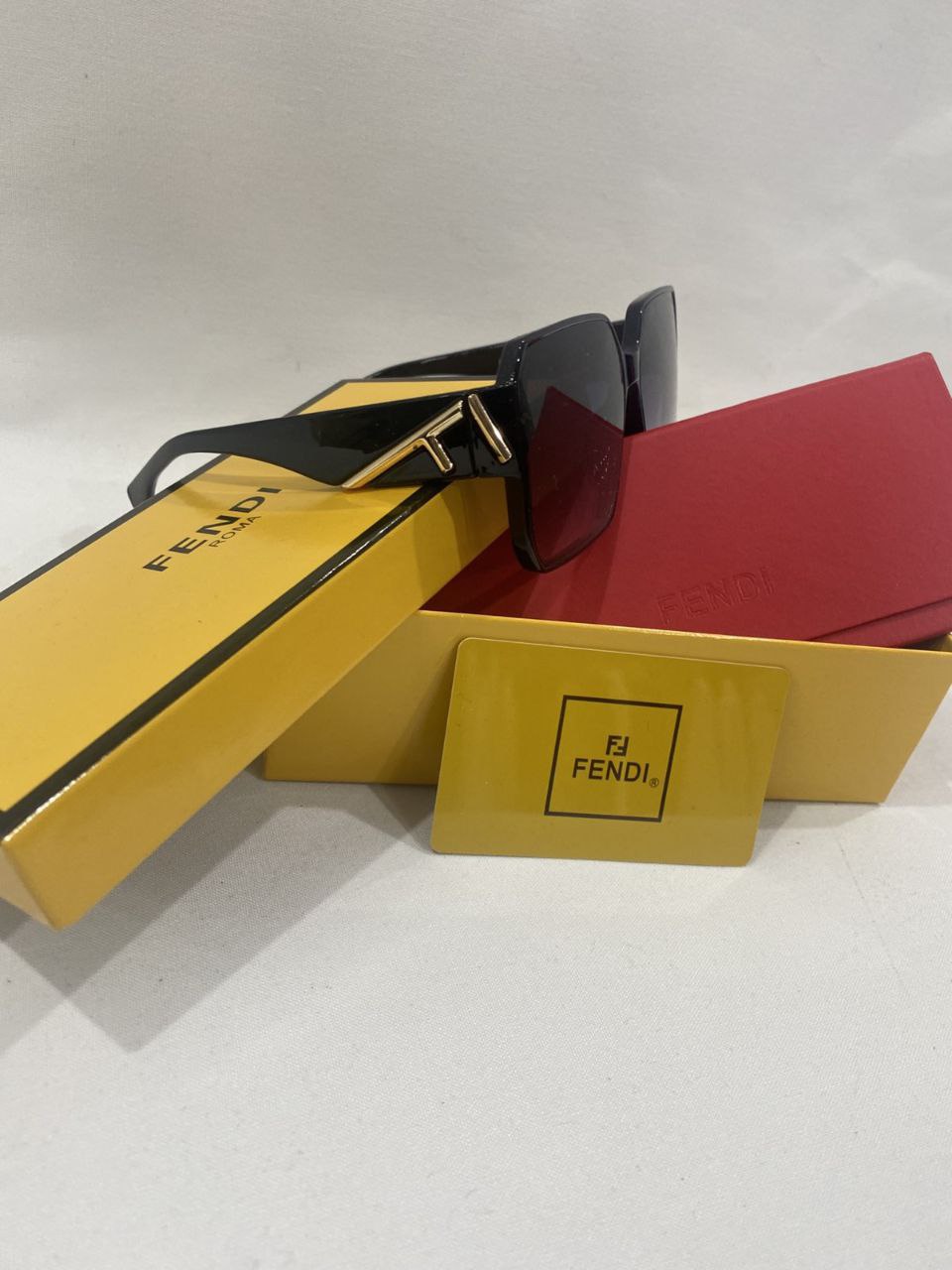 FENDI SUNGLASSES