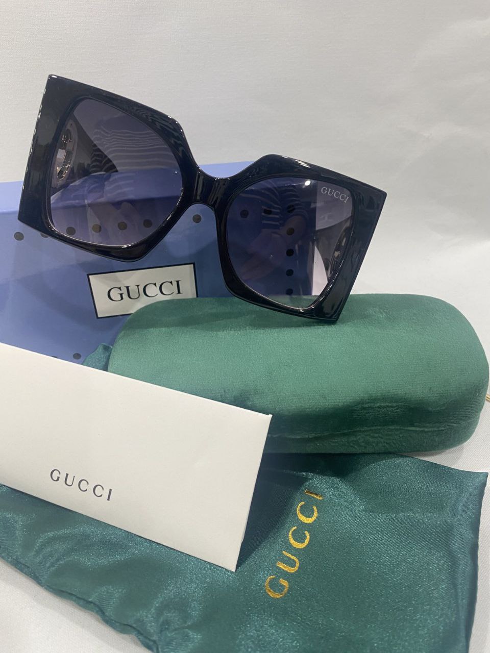 GUCCI SUNGLASSES
