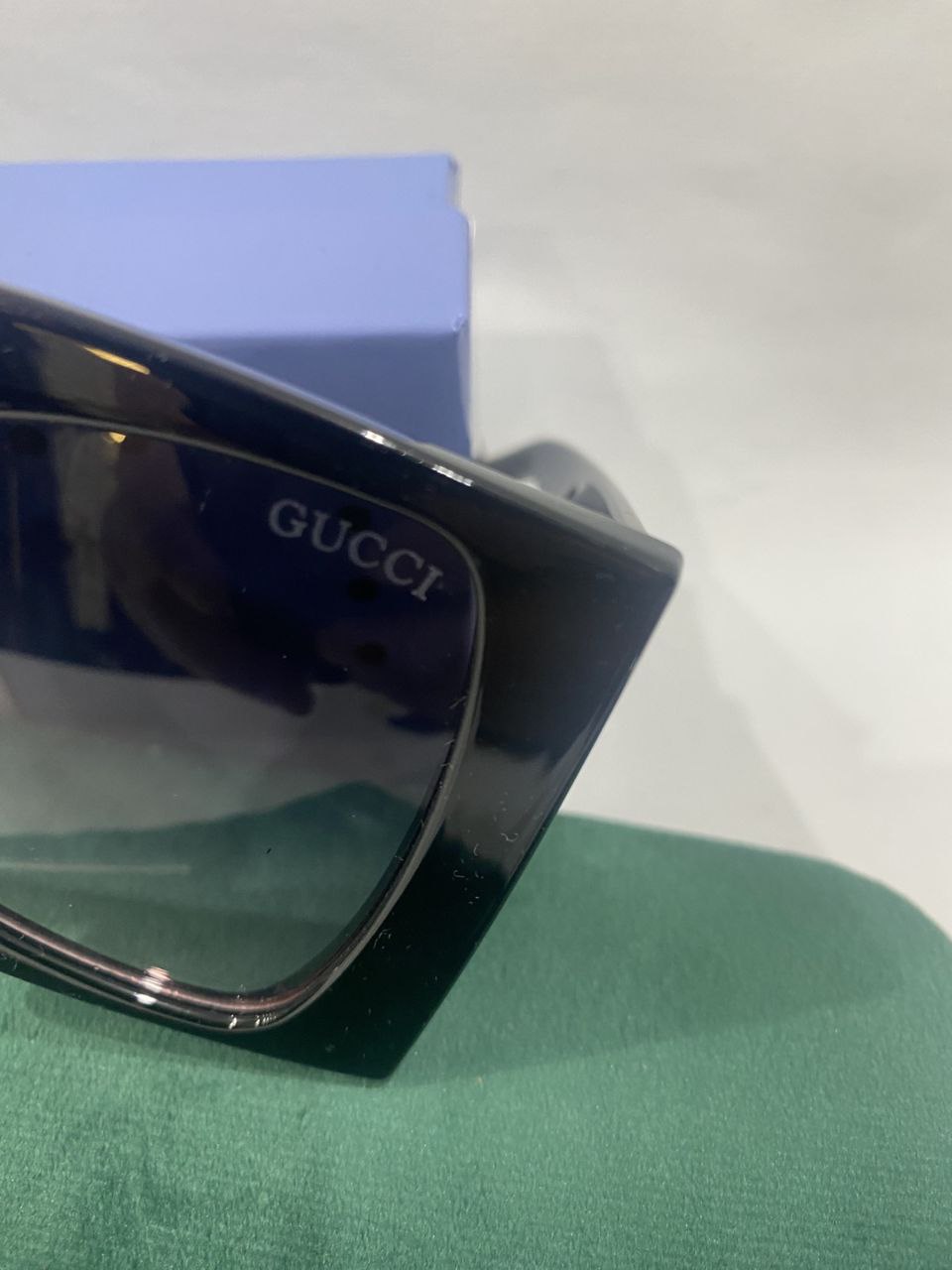 GUCCI SUNGLASSES