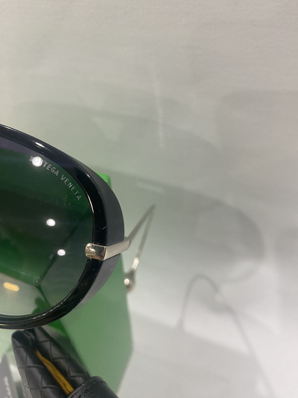 BOTTEGA VENETTA SUNGLASSES