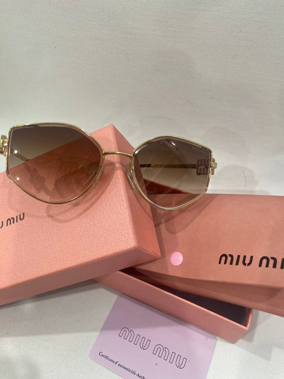 MIU MIU SUNGLASSES