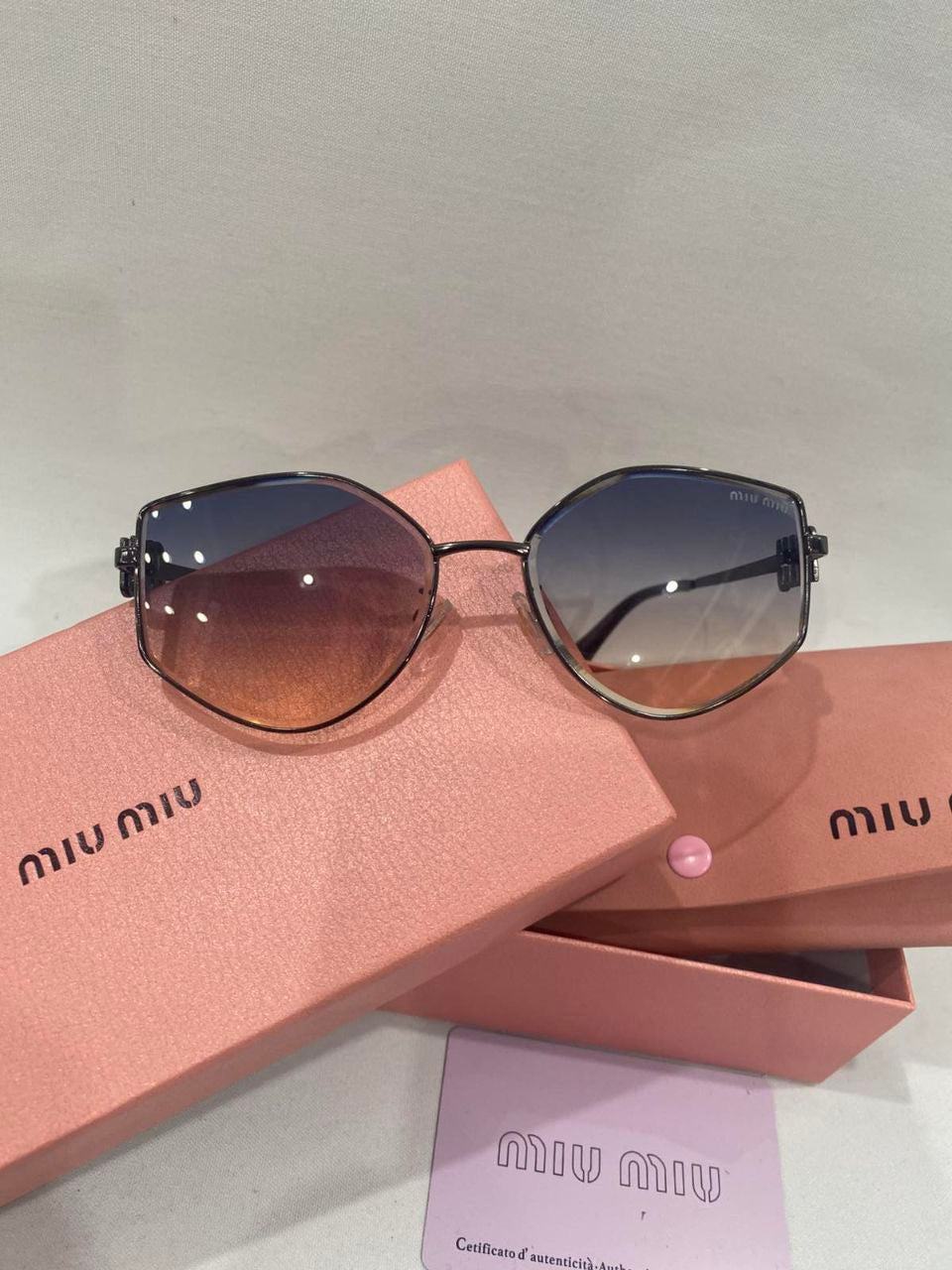 MIU MIU SUNGLASSES