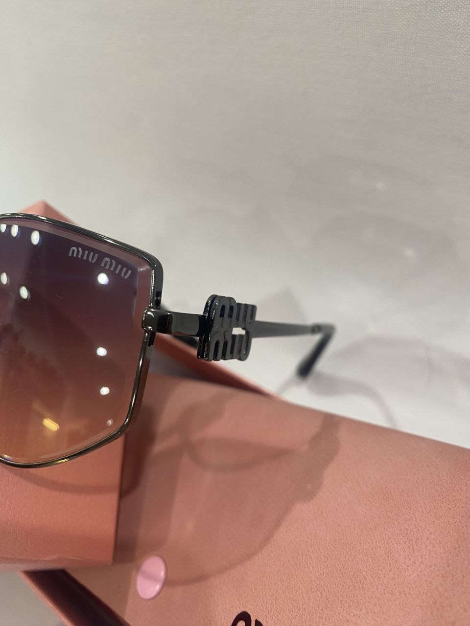 MIU MIU SUNGLASSES