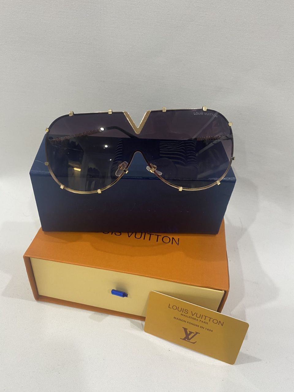 LV SUNGLASSES