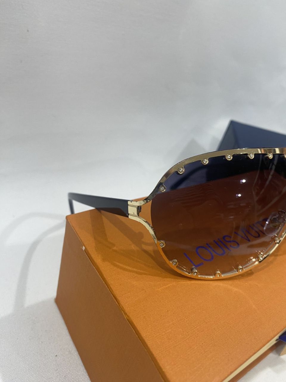 LV SUNGLASSES