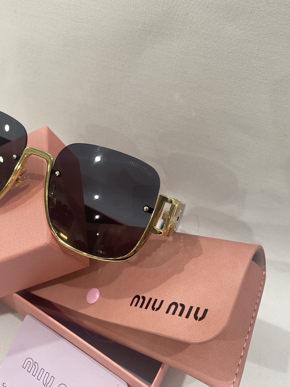 MIU MIU SUNGLASSES