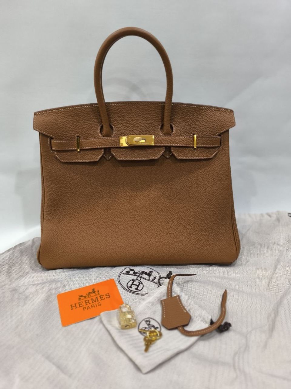 Hermès Birkin 40 Taba Leather Handbag