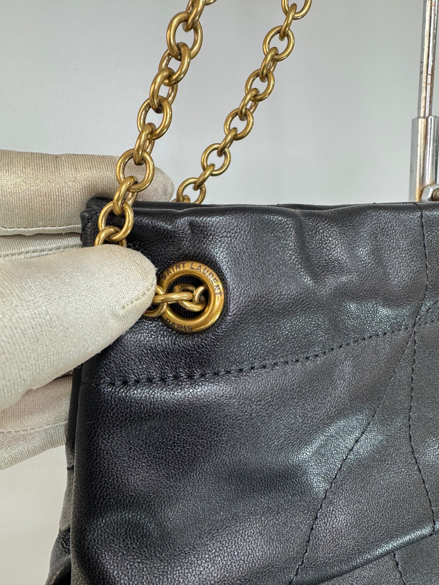 Saint Laurent Jamie 4.3 – Black