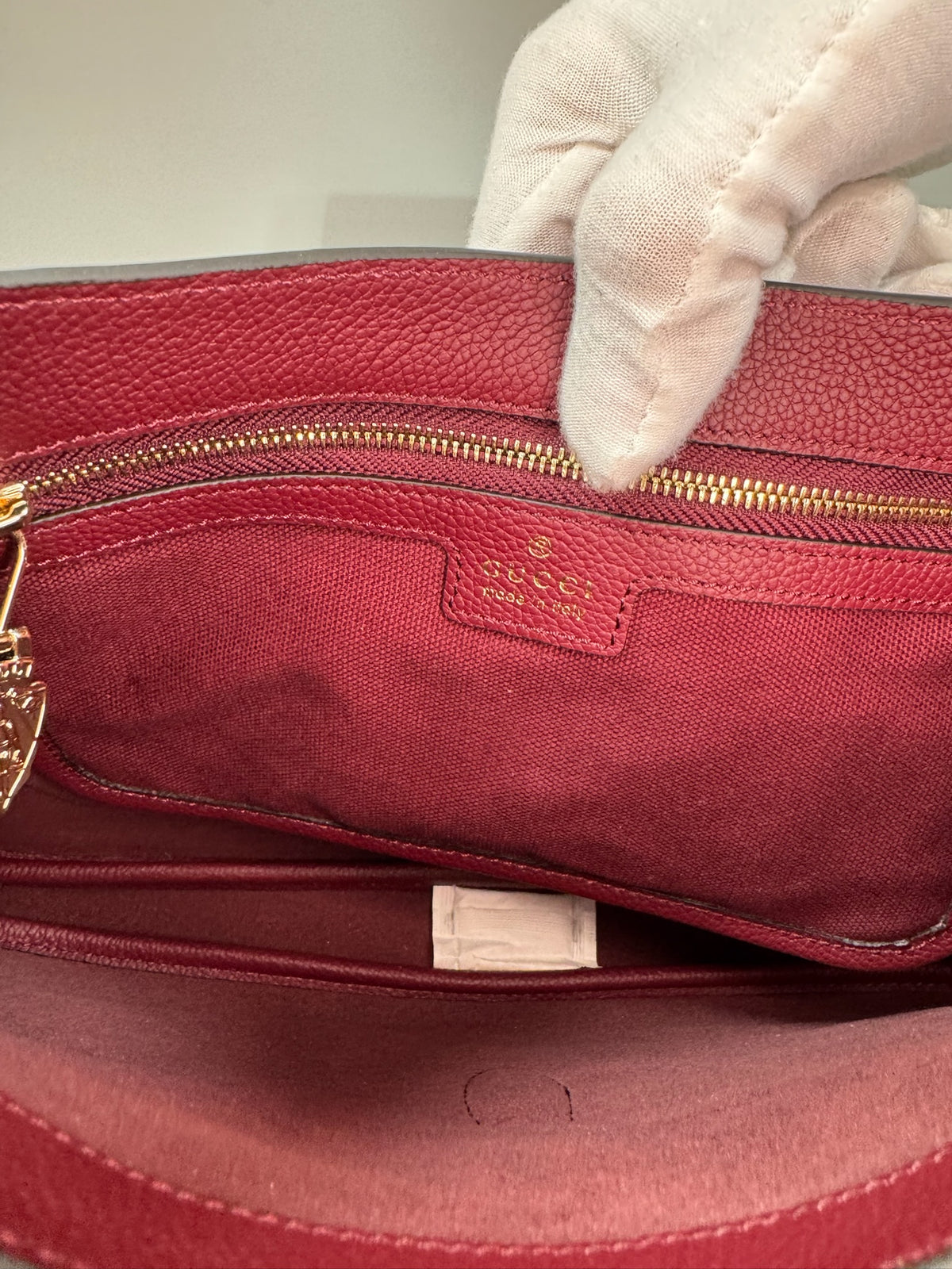 Gucci Jackie 1961 Grain Leather Shoulder Bag (Burgundy & Black)