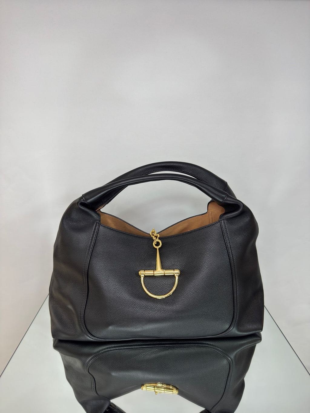 Gucci Softbit Maxi Leather Shoulder Bag – Black