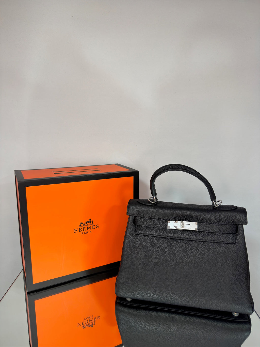 Hermès Kelly Bag – Epsom Leather Noir