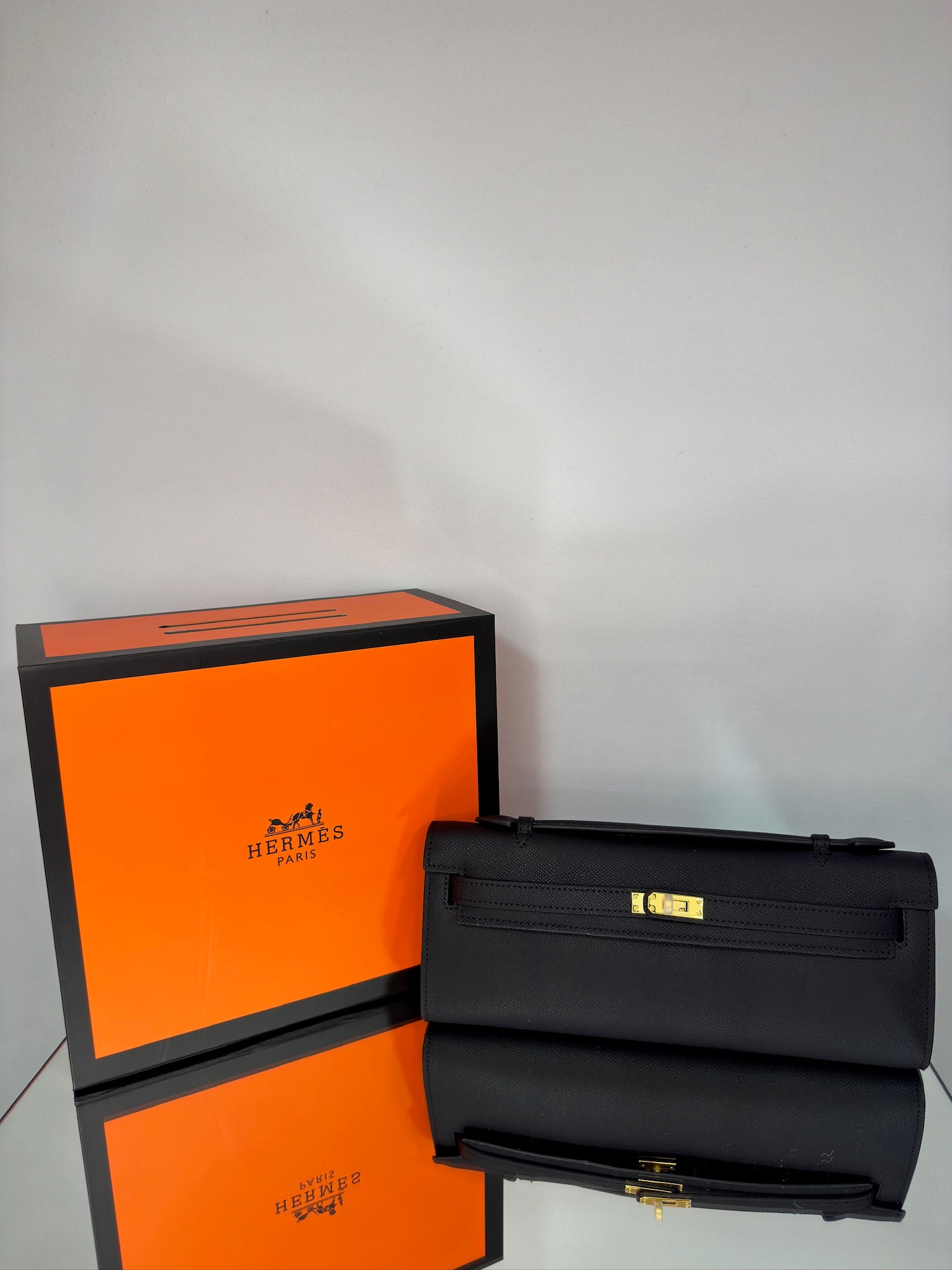 Hermès Kelly Cut Clutch – Swift Leather