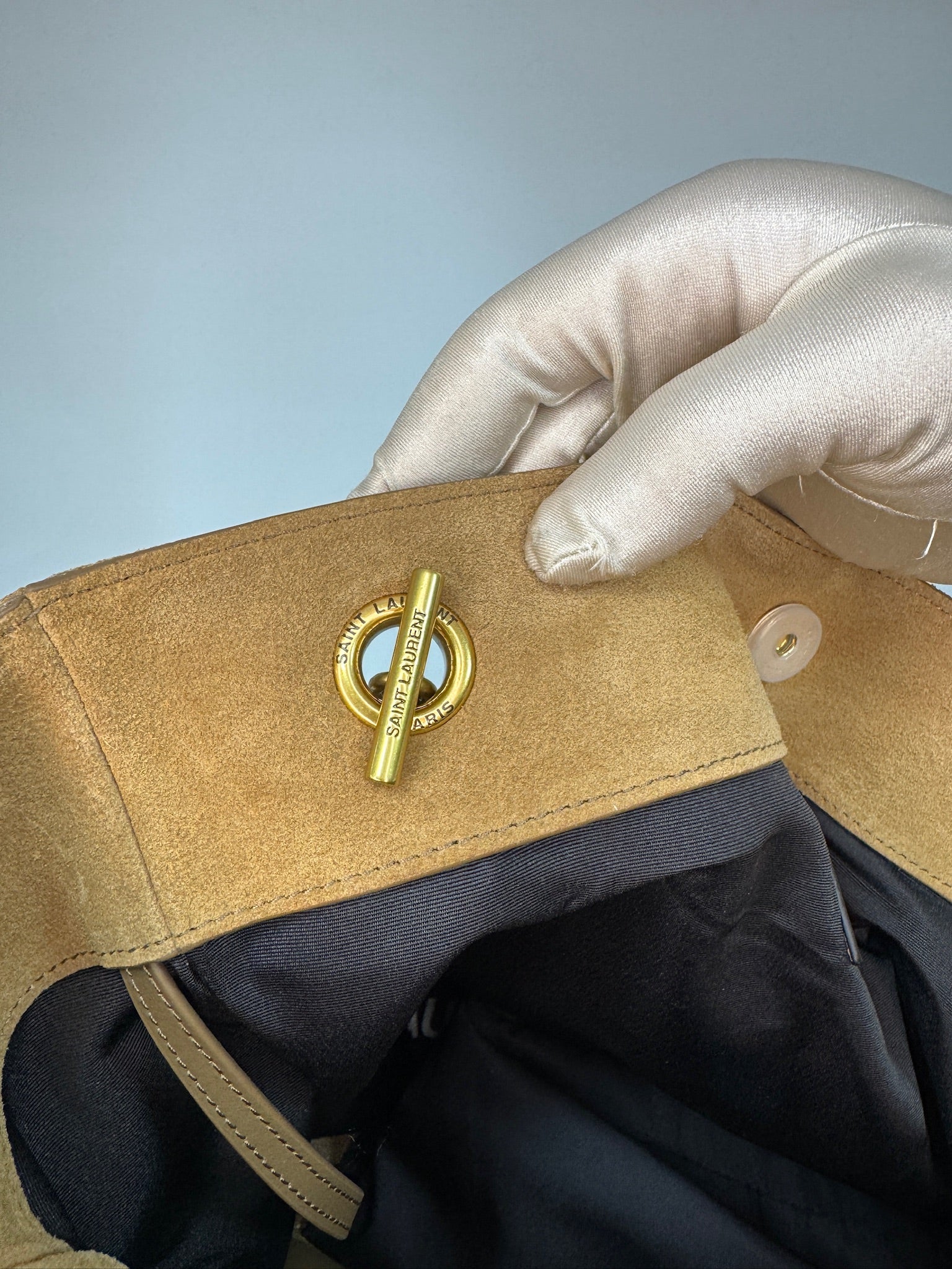 Saint Laurent Jamie 4.3 – Suede Golden Leaf