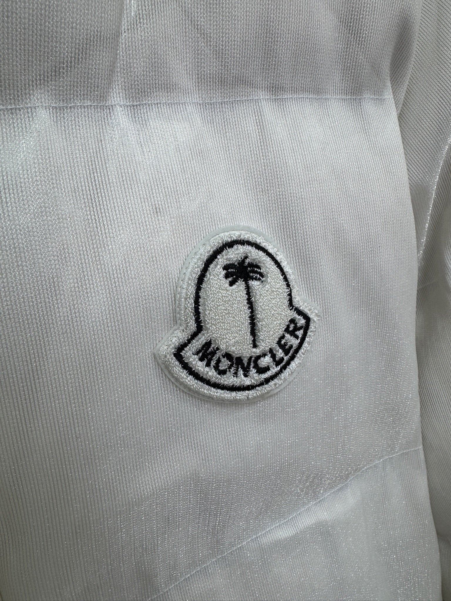 Moncler Maya 70 by Palm Angels – Limited Edition με Εσωτερικό Φωτισμό LED