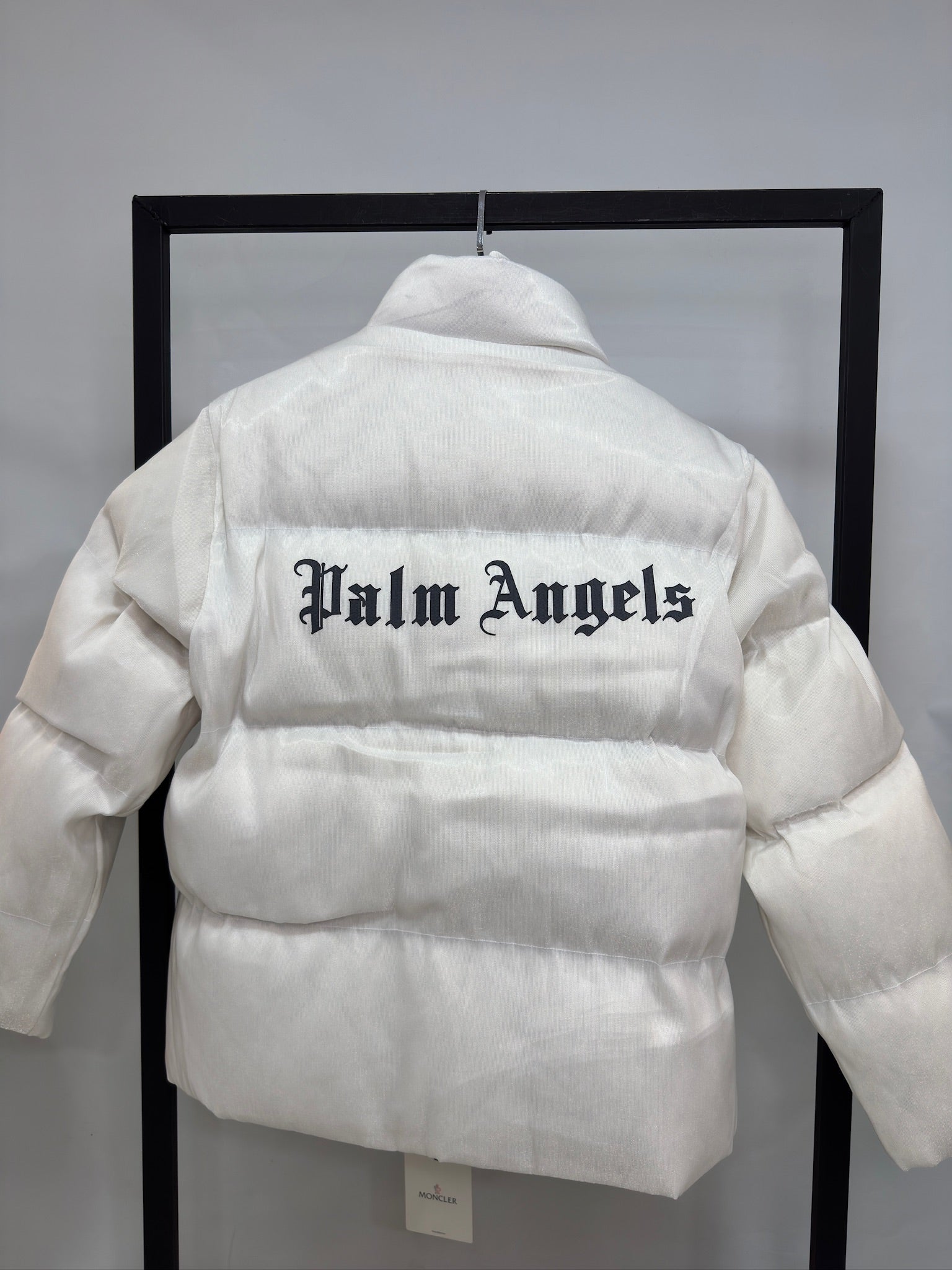 Moncler Maya 70 by Palm Angels – Limited Edition με Εσωτερικό Φωτισμό LED