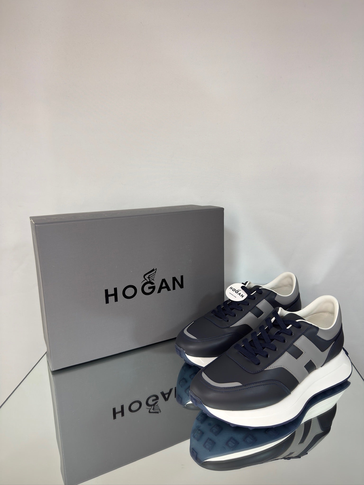 Hogan Hyperlight Sneakers – Blue
