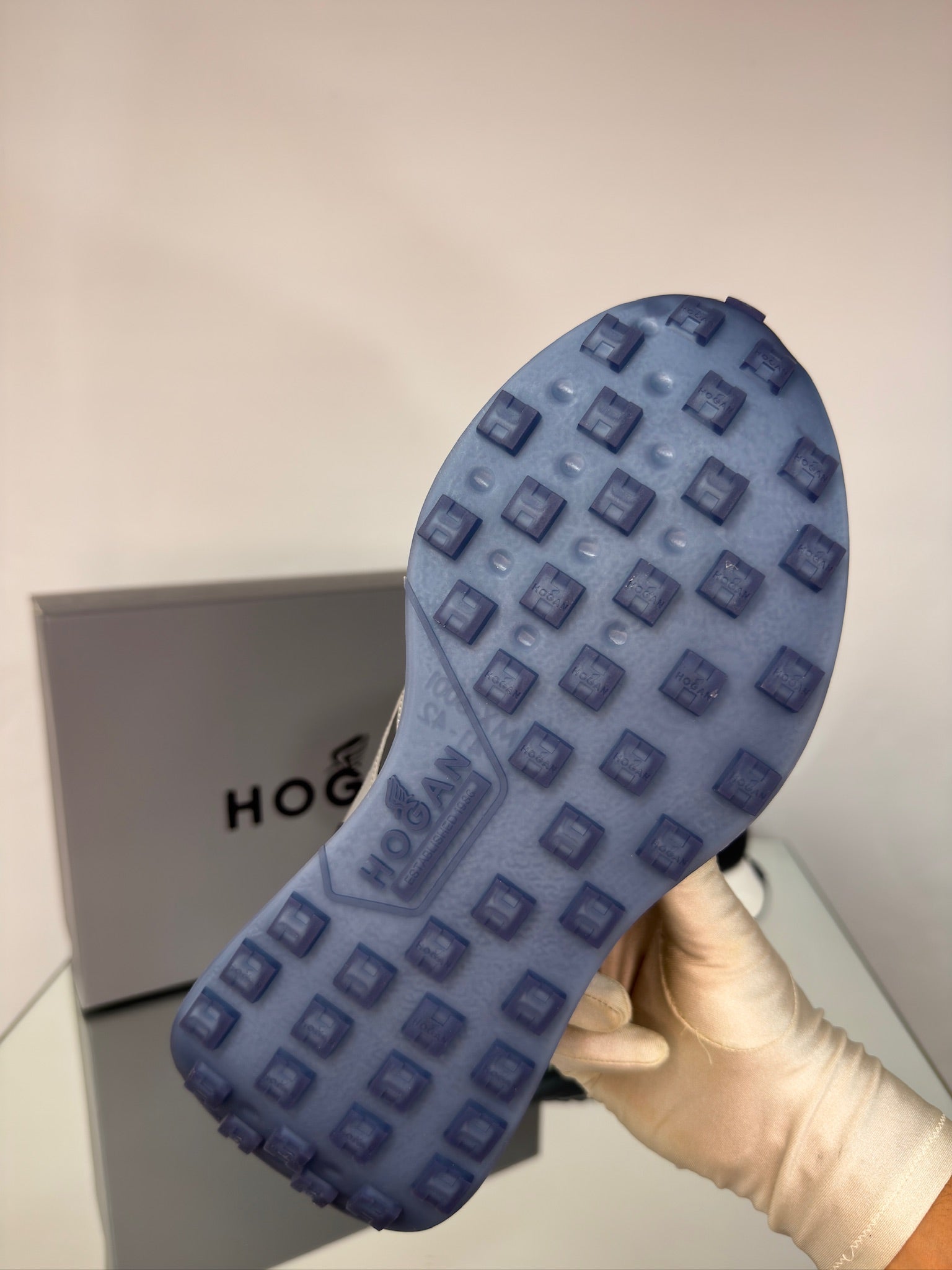Hogan Hyperlight Sneakers – Blue