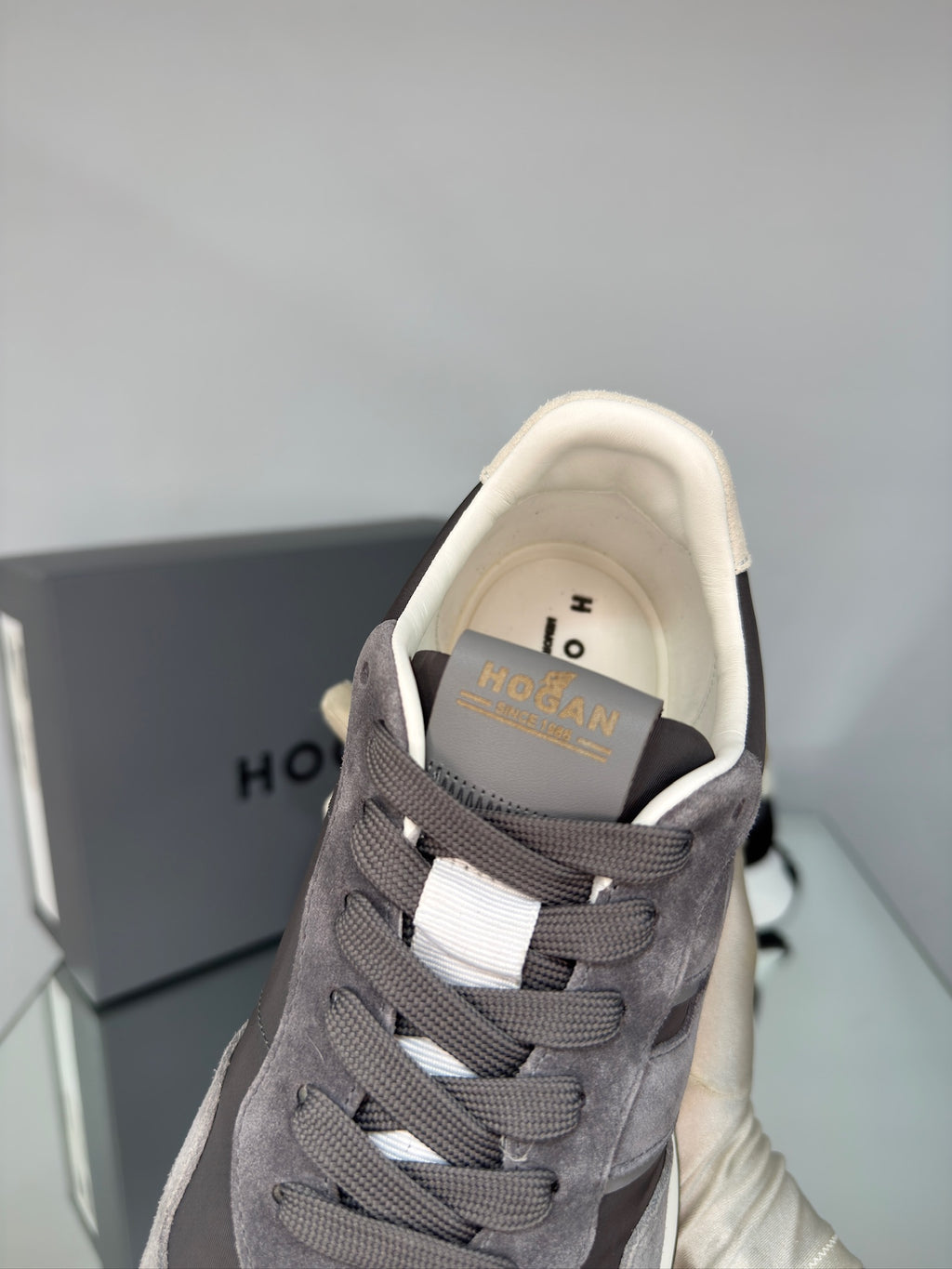 Hogan Hyperlight Sneakers – Grey Suede