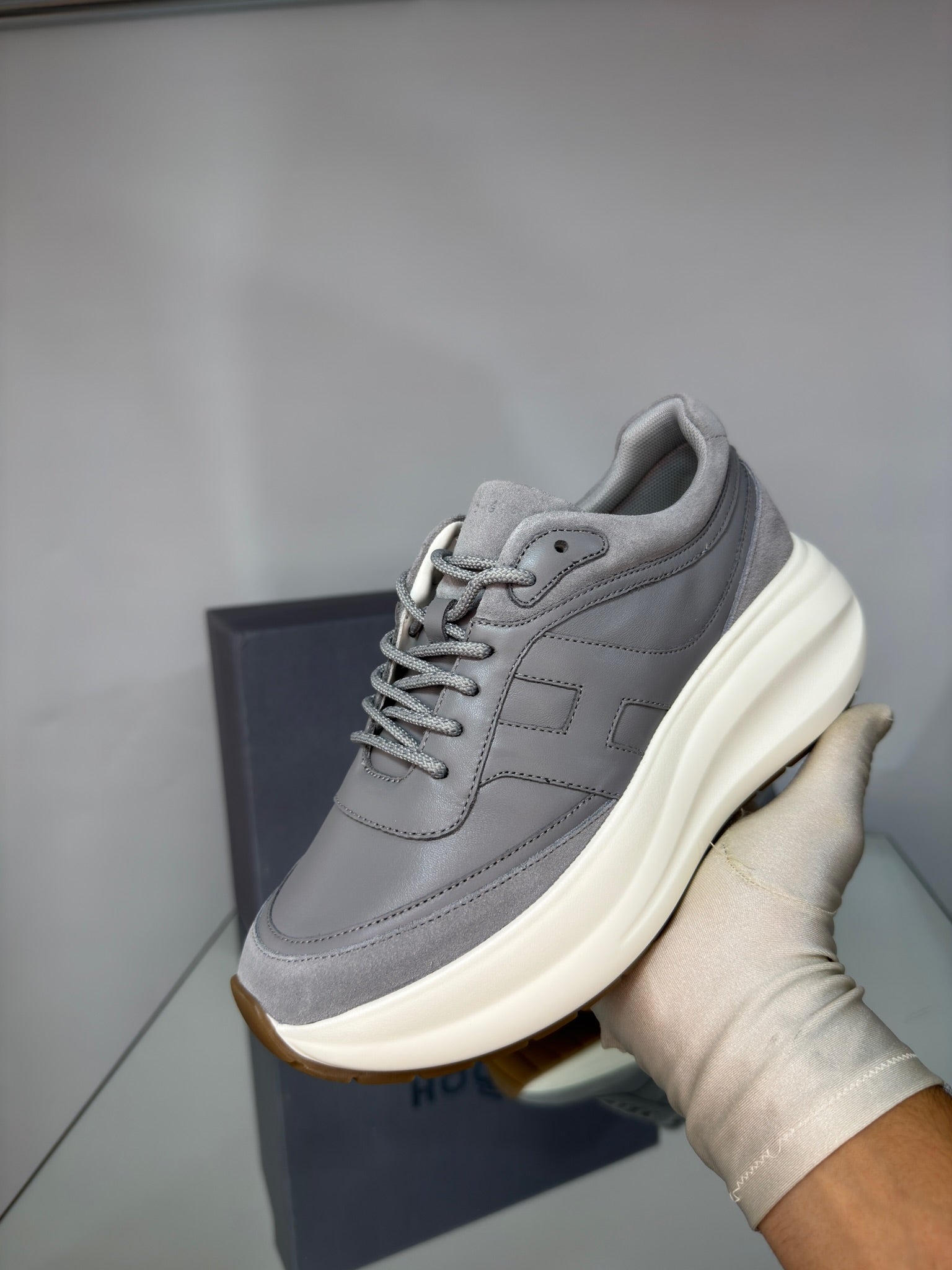 Hogan H696 Sneakers – Grey