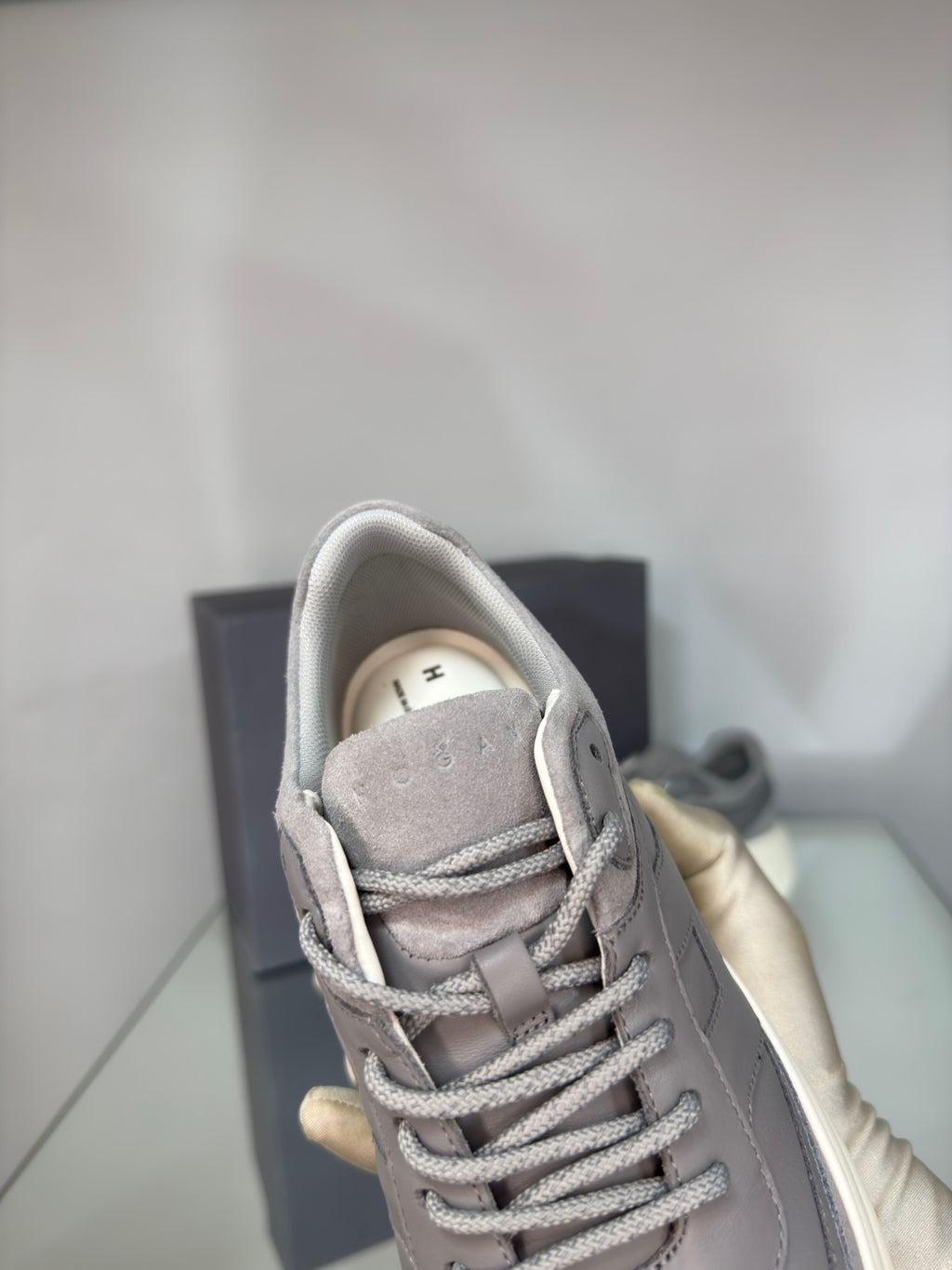 Hogan H696 Sneakers – Grey