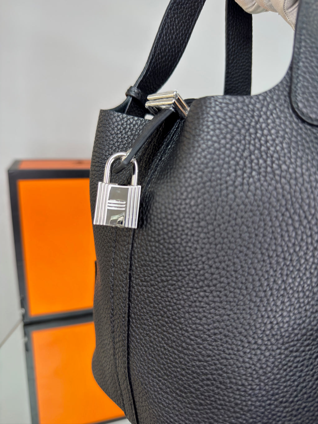 Hermès Picotin Lock 18 – Black Clemence Leather with Palladium Hardware