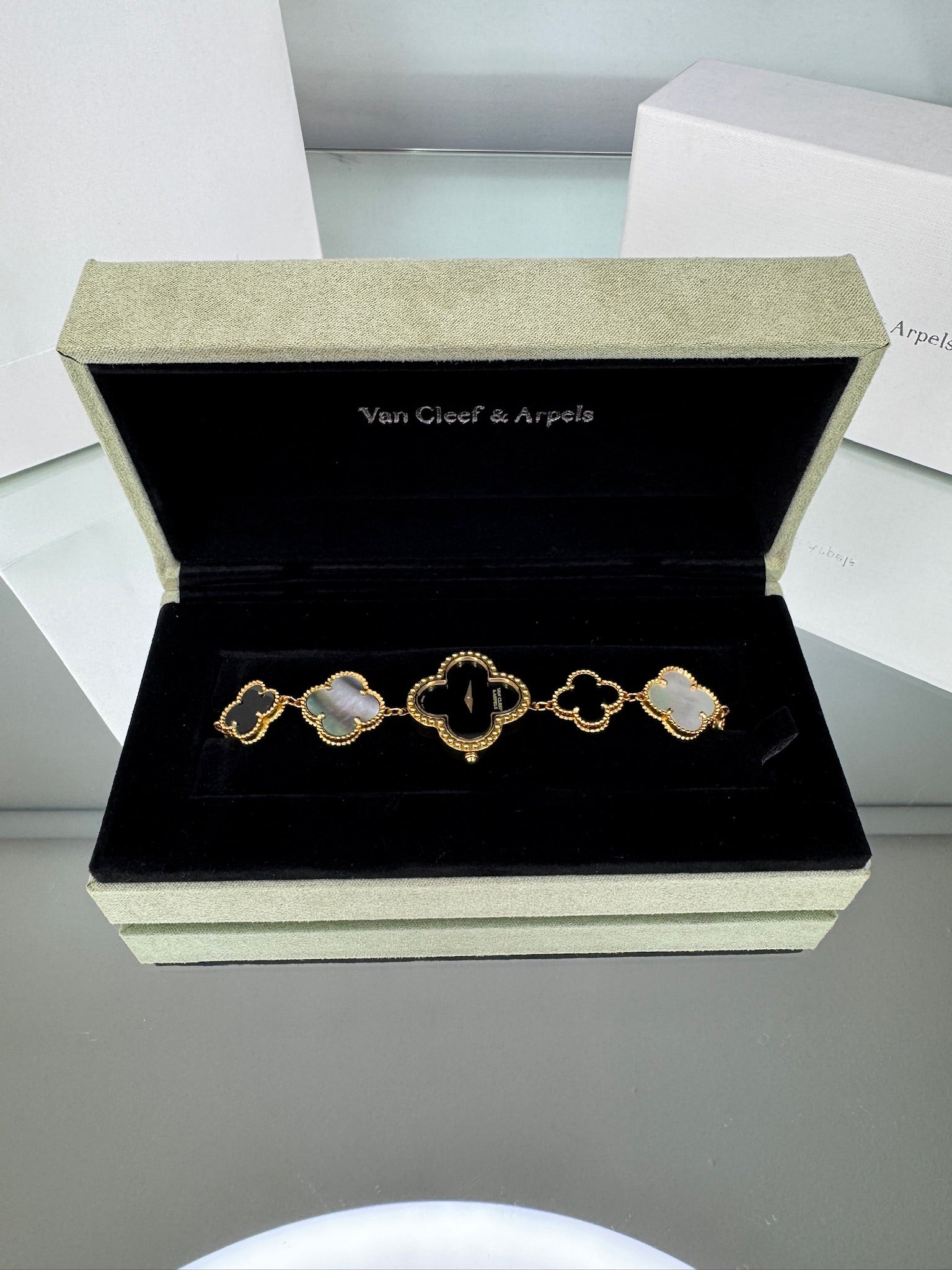 Van Cleef & Arpels Alhambra Watch
