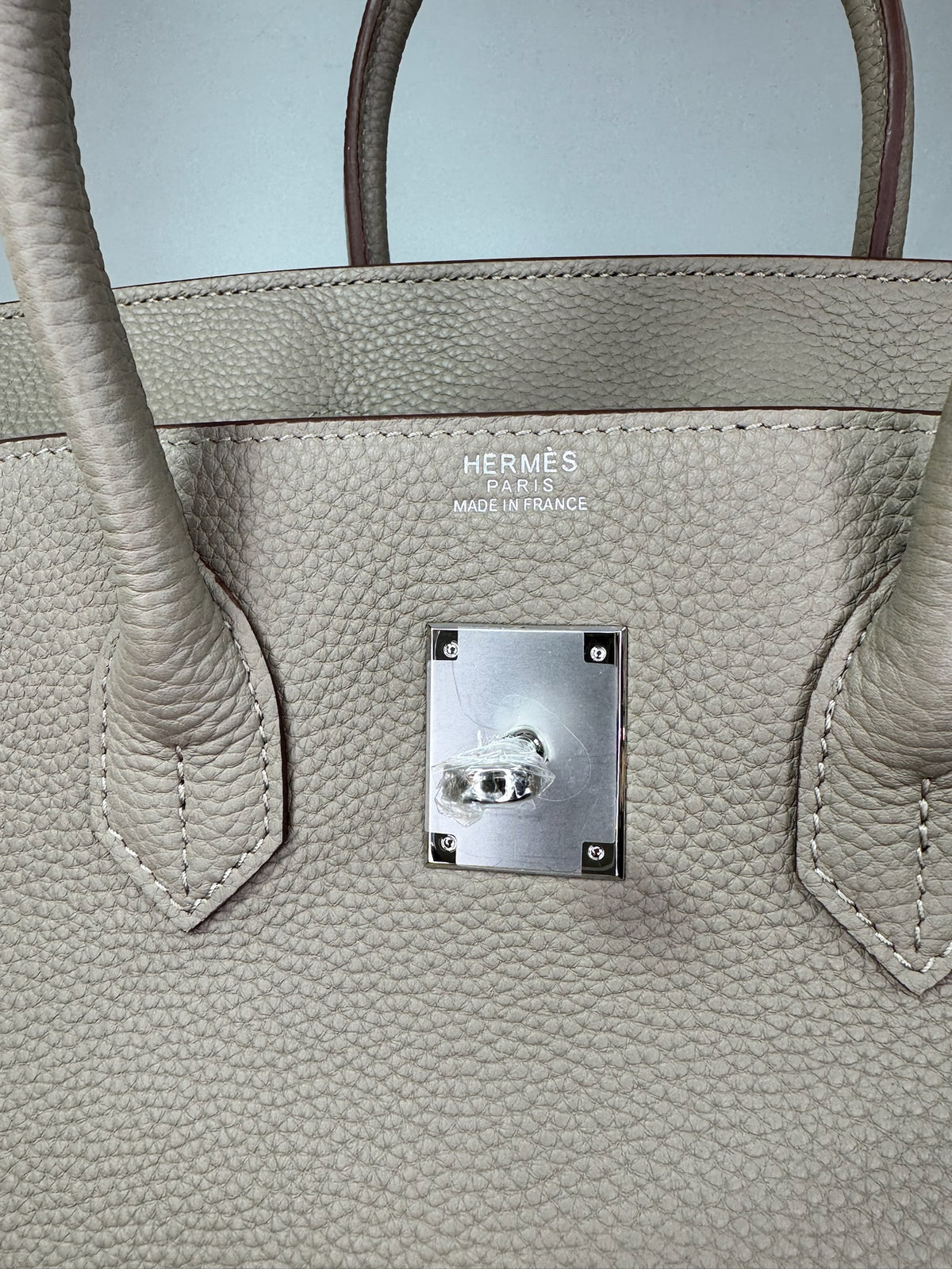 Hermès Kelly Sellier Leather Bag with Gold Hardware (Etoupe & Burgundy)