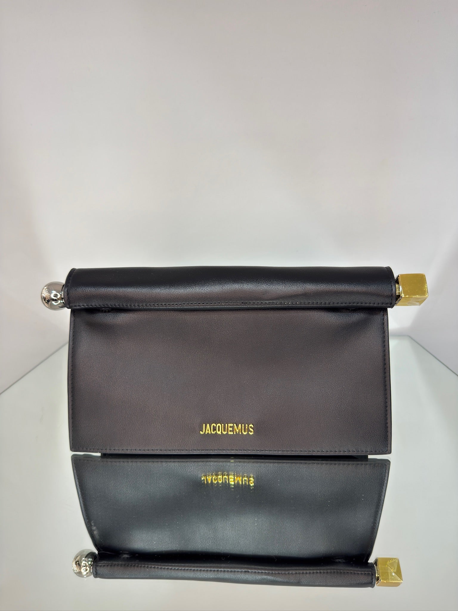 Jacquemus The Rond Carré Clutch