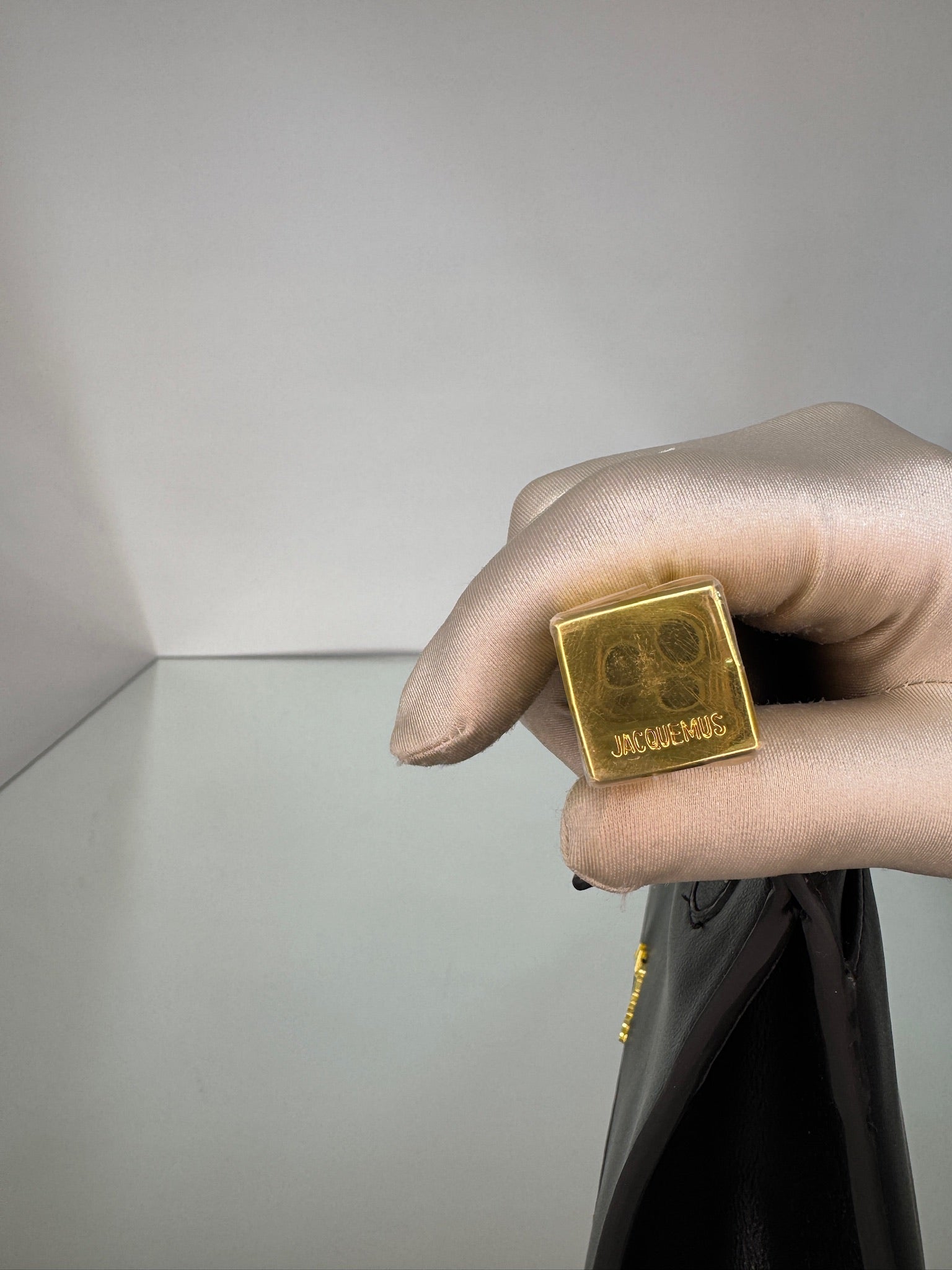 Jacquemus The Rond Carré Clutch