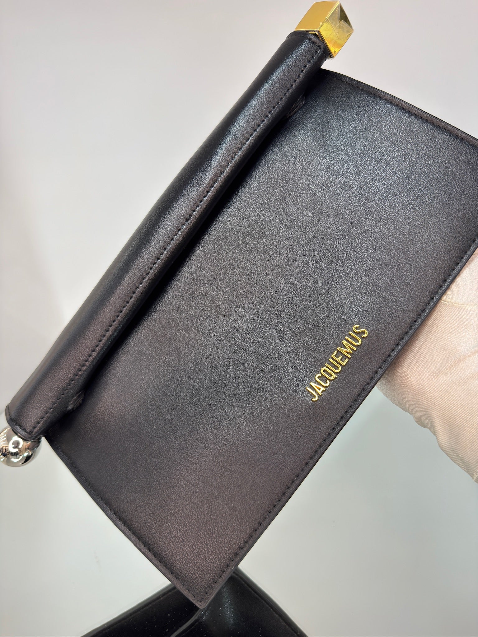 Jacquemus The Rond Carré Clutch