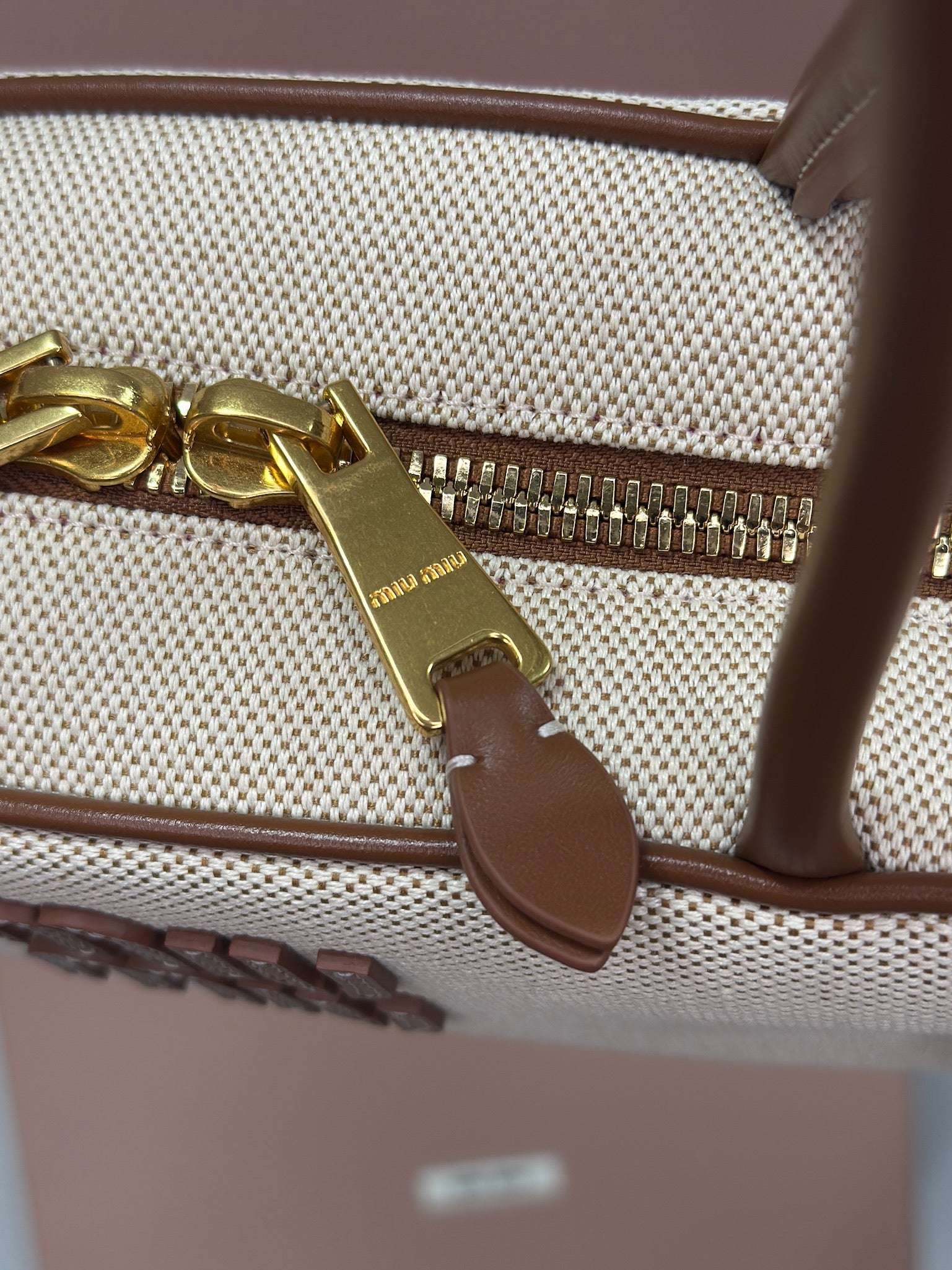 Miu Miu Beau Tote από Καμβά και Δέρμα