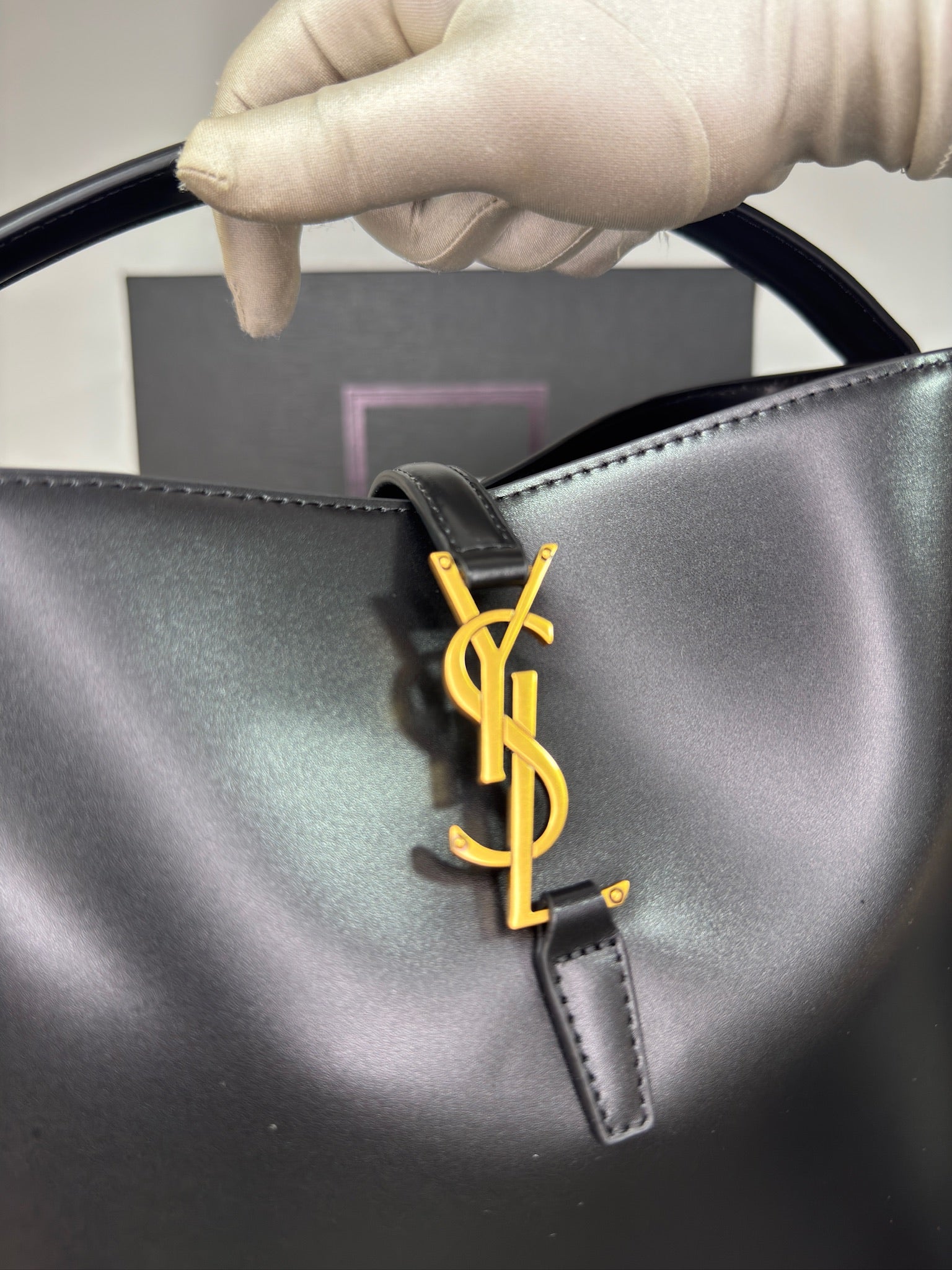 Saint Laurent Le 37 Bucket Bag