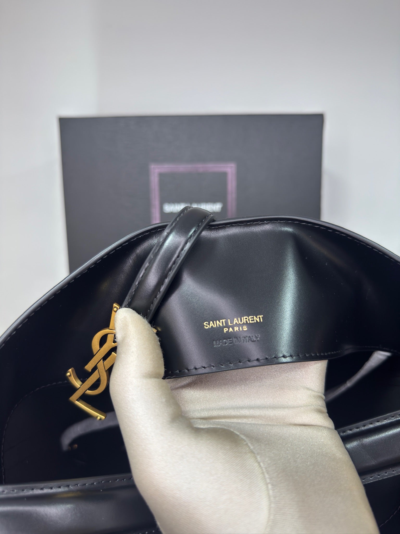 Saint Laurent Le 37 Bucket Bag