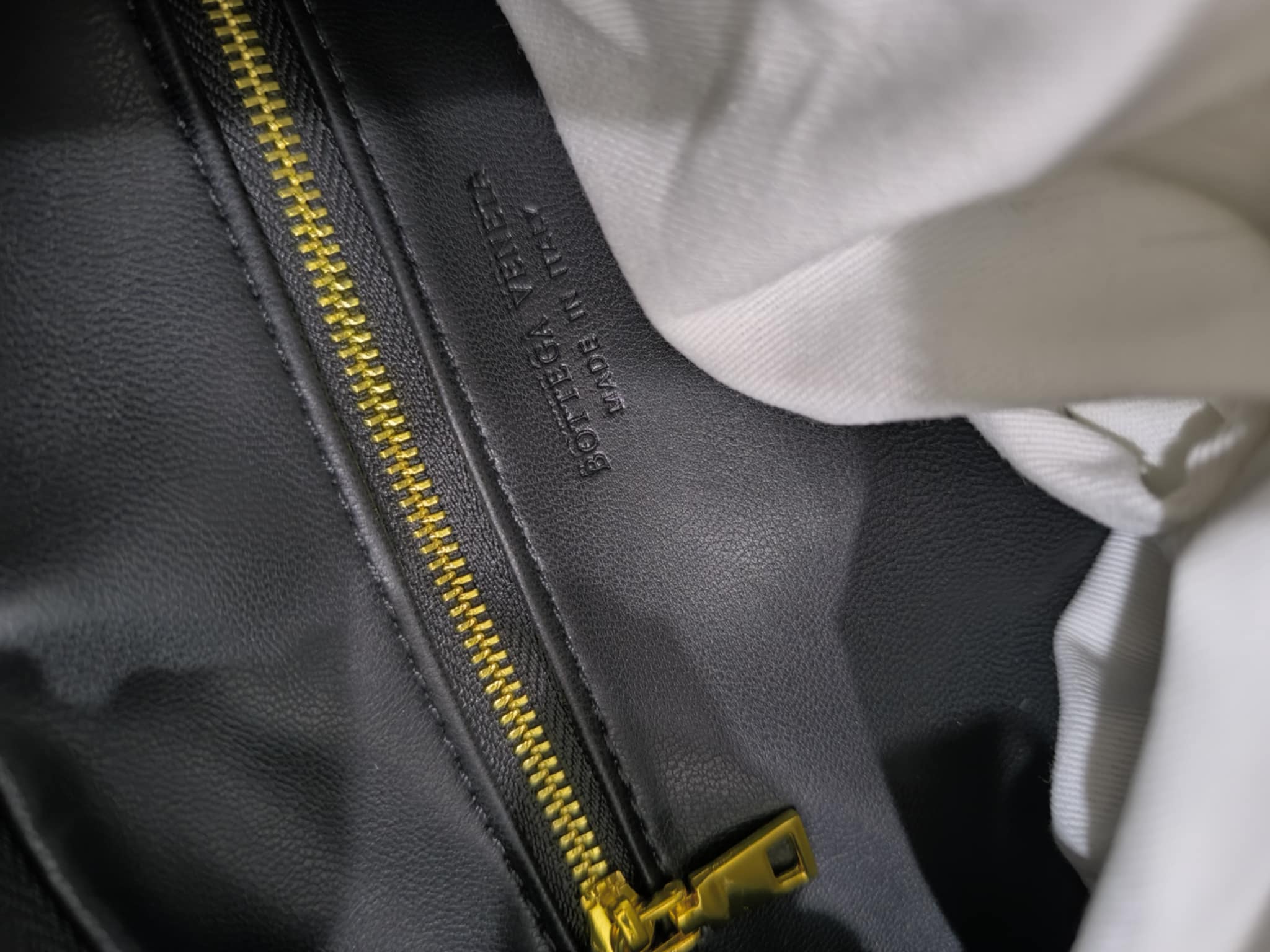 Bottega Veneta Jodie Medium Bag